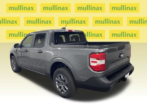 New 2025 Ford Maverick XLT image 9