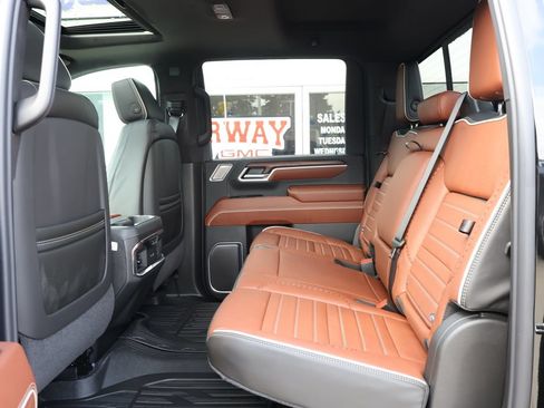 New 2026 GMC Sierra 2500 Denali Ultimate AWD/4WD image 29