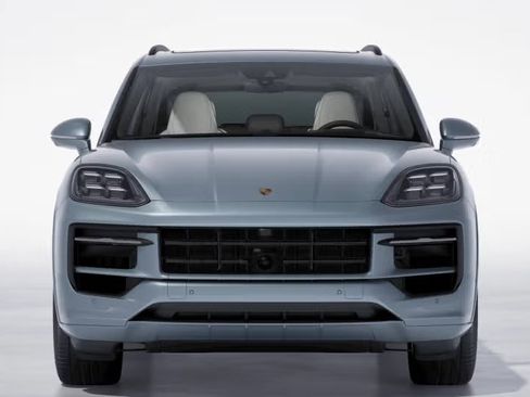 New 2026 Porsche Cayenne GTS image 8