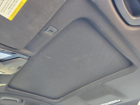 Used 2019 BMW 530i w/ Convenience Package image 31