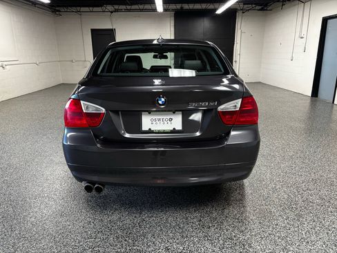 Used 2008 BMW 328xi Sedan image 4