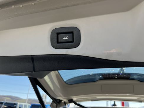 Used 2014 Nissan Rogue SL image 6