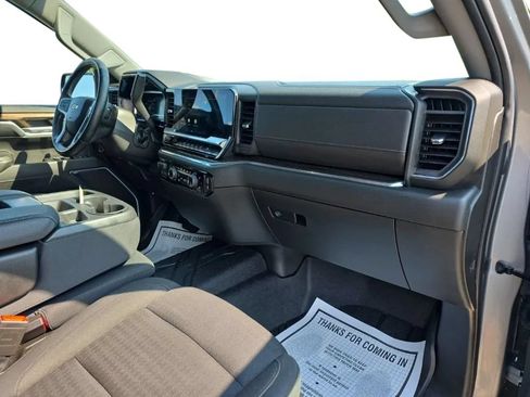 Used 2023 Chevrolet Silverado 1500 LT AWD/4WD image 17