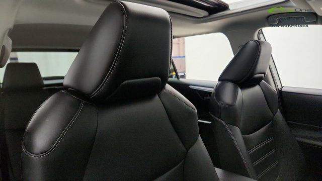 Used 2021 Toyota RAV4 XLE Premium AWD/4WD image 36