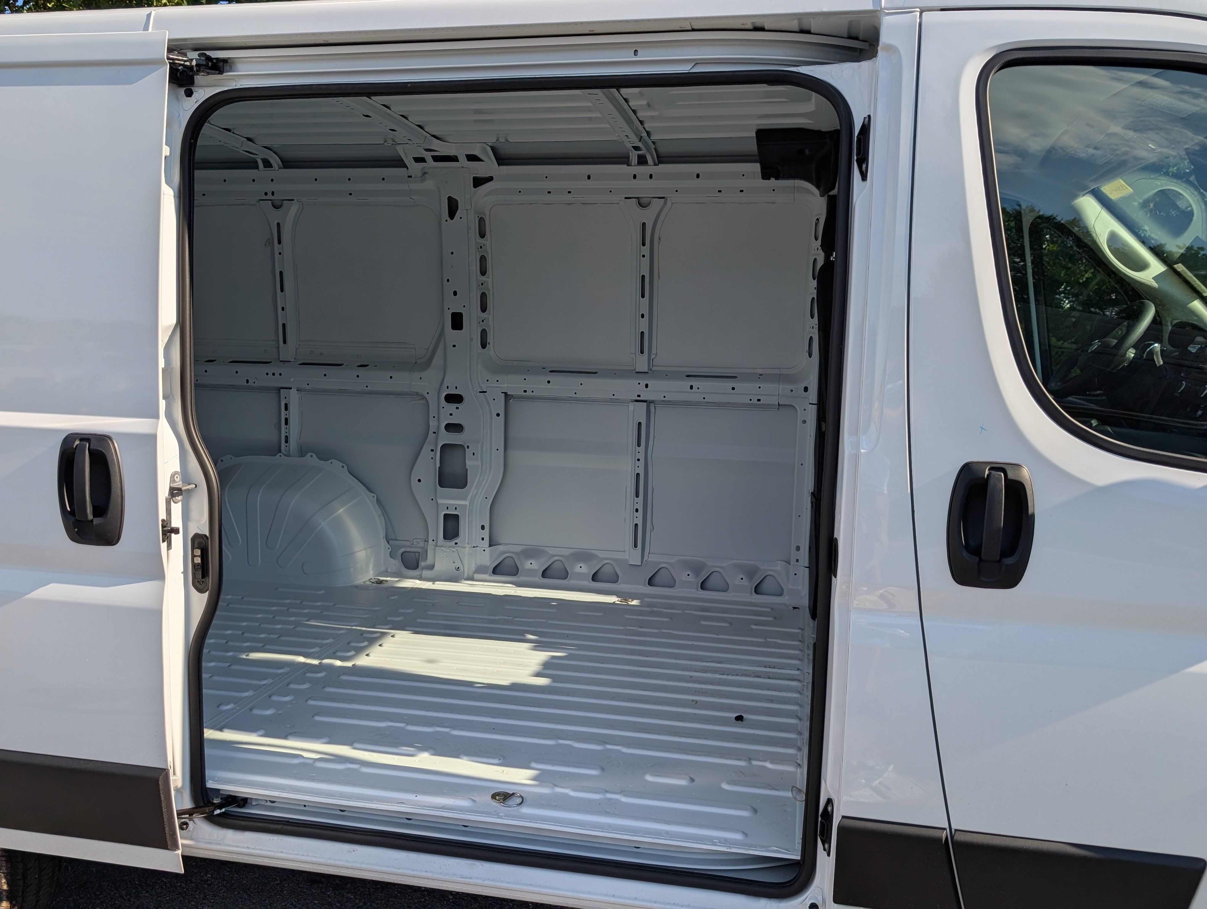 New 2025 RAM ProMaster 1500 FWD image 11