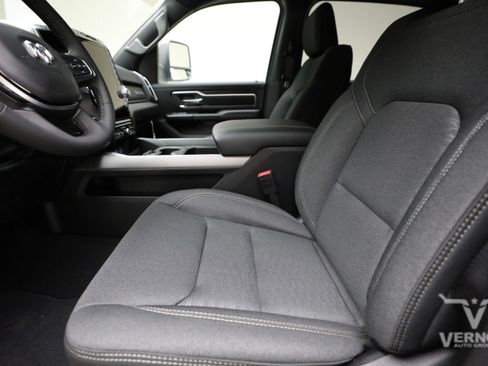 New 2026 RAM 1500 Big Horn AWD/4WD image 10