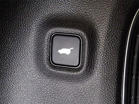 Used 2023 Acura MDX FWD w/ Technology Package image 26