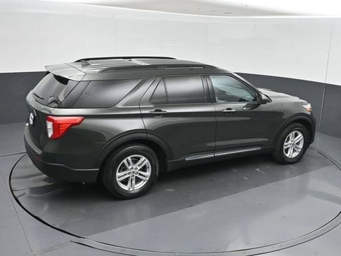 Used 2022 Ford Explorer XLT RWD image 43