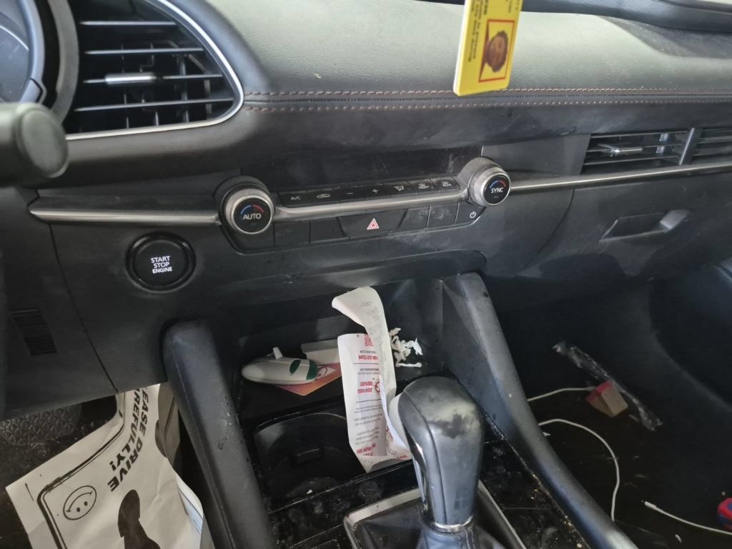 Used 2024 MAZDA MAZDA3 s FWD image 10