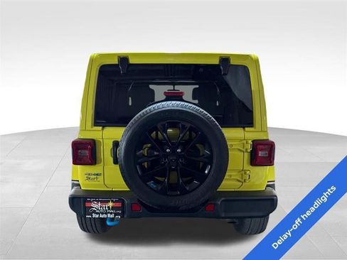 Used 2023 Jeep Wrangler Unlimited Sahara w/ Cold Weather Group AWD/4WD image 6