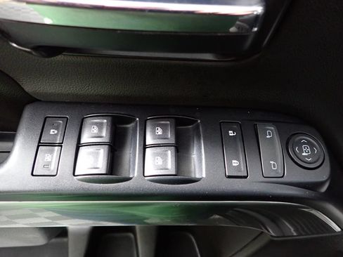 Used 2015 Chevrolet Silverado 1500 LT w/ LT Convenience Package AWD/4WD image 16