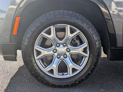 Used 2022 Jeep Wagoneer Series II image 14