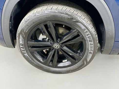 Used 2022 Volkswagen Atlas Cross Sport SEL R-Line image 8