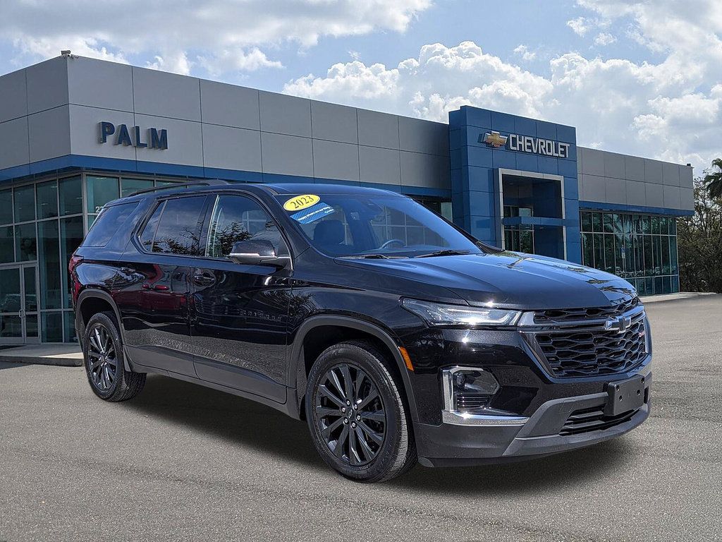 Used 2023 Chevrolet Traverse RS AWD/4WD image 1