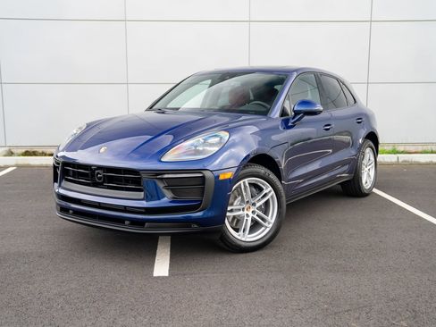 New 2026 Porsche Macan AWD/4WD image 1