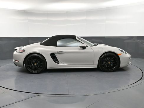 Certified 2025 Porsche 718 Boxster RWD image 9