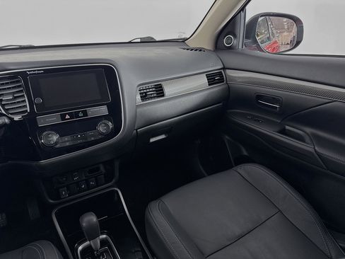 Used 2019 Mitsubishi Outlander SEL image 23