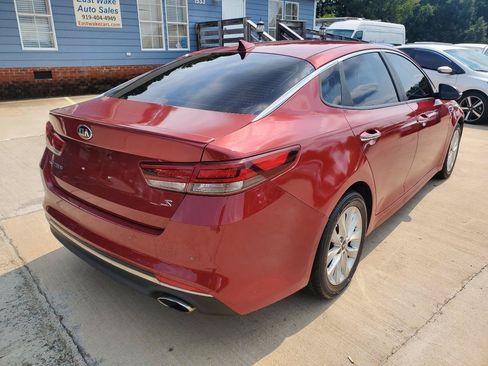 Used 2018 Kia Optima S FWD image 9