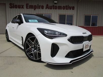 Used 2022 Kia Stinger GT2