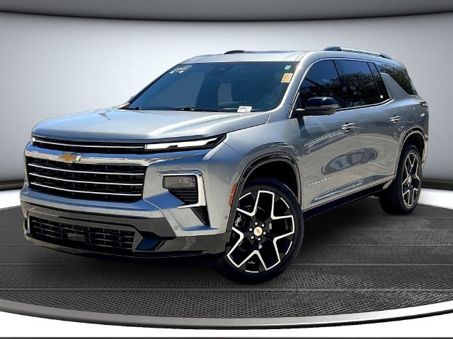 Certified 2025 Chevrolet Traverse High Country w/ LPO, Floor Liner Package FWD image 1