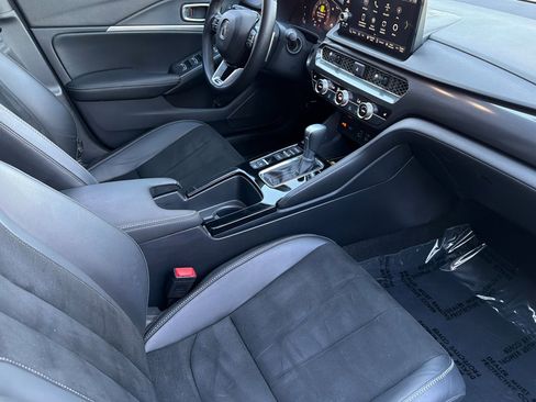 Used 2023 Acura Integra A-Spec image 17