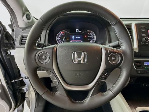Used 2017 Honda Ridgeline RTL image 11