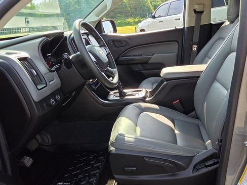 Used 2020 Chevrolet Colorado W/T AWD/4WD image 5