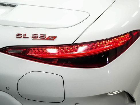 New 2025 Mercedes-Benz SL 63 AMG S e Performance 4MATIC image 9