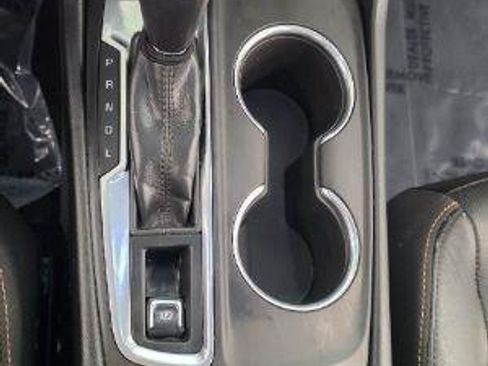 Used 2018 Chevrolet Equinox Premier FWD image 27