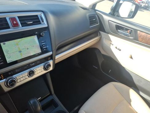 Used 2016 Subaru Outback 2.5i Limited image 13