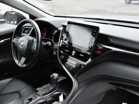 Used 2022 Toyota Camry XSE image 43