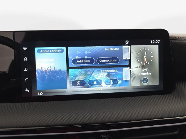 Used 2025 Nissan Kicks SR FWD image 21
