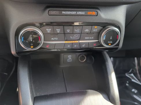 Certified 2022 Ford Escape SE w/ Convenience Package image 19