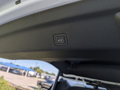 New 2026 GMC Yukon Elevation w/ Elevation Premium Package AWD/4WD image 32