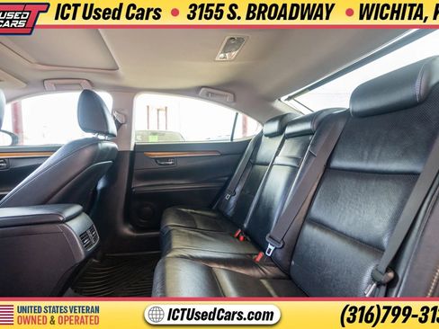 Used 2014 Lexus ES 300h w/ Luxury Package w/Bamboo Trim FWD image 13