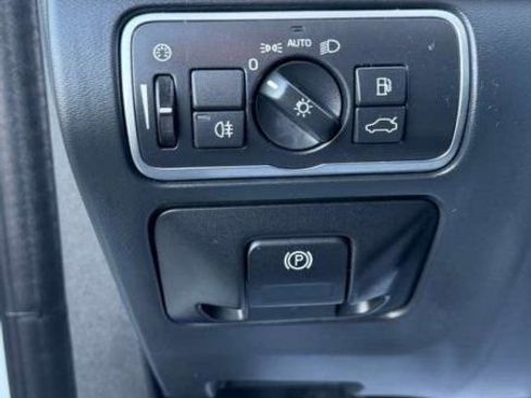 Used 2017 Volvo S60 T5 Inscription image 15