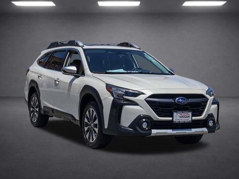 Used 2024 Subaru Outback Touring AWD/4WD image 27