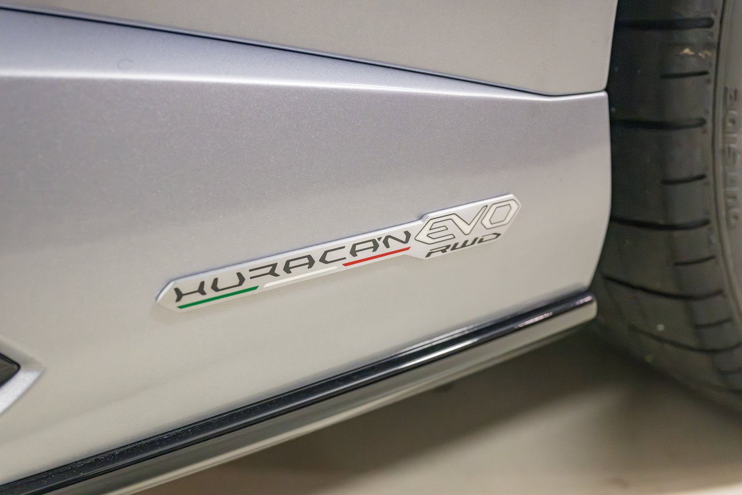Used 2023 Lamborghini Huracan EVO RWD image 41