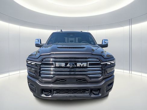 New 2026 RAM 2500 Laramie w/ Sport Appearance Package AWD/4WD image 9