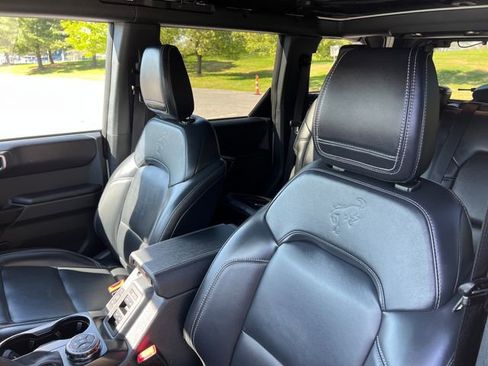Used 2025 Ford Bronco Outer Banks AWD/4WD image 18