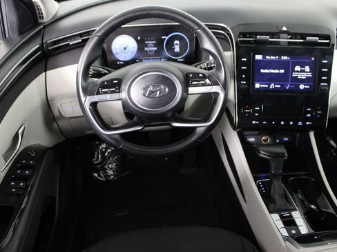 Used 2022 Hyundai Tucson SEL w/ Convenience Package image 4