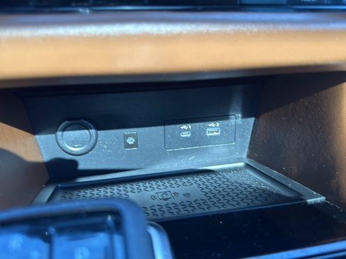 Used 2022 Nissan Pathfinder Platinum w/ Cargo Package AWD/4WD image 16