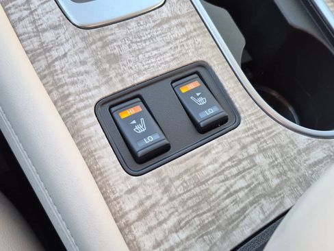 Used 2024 Nissan Murano SL image 14