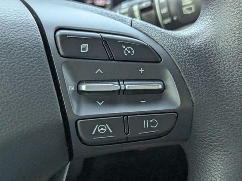Used 2022 Hyundai Kona SEL FWD image 24