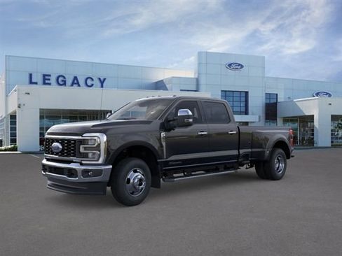 New 2026 Ford F350 Lariat w/ Chrome Package AWD/4WD image 1