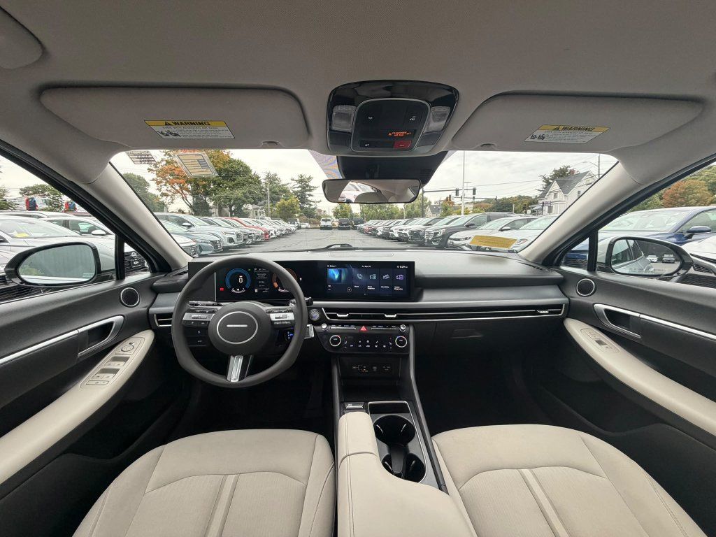 Used 2024 Hyundai Sonata SEL FWD image 15