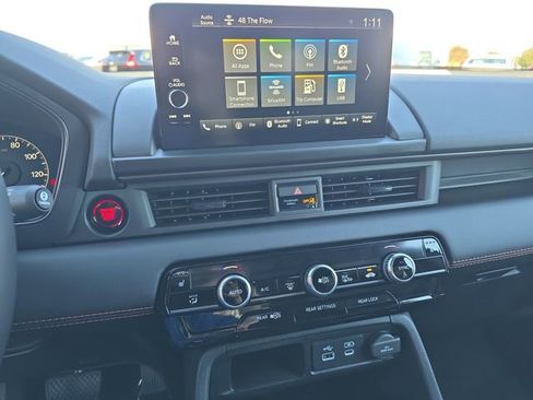 New 2025 Honda Pilot TrailSport image 21