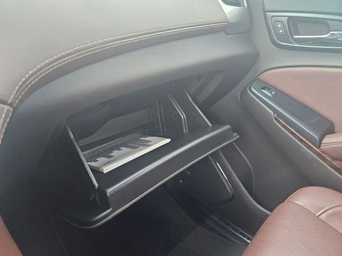 Used 2019 Chevrolet Tahoe Premier AWD/4WD image 26