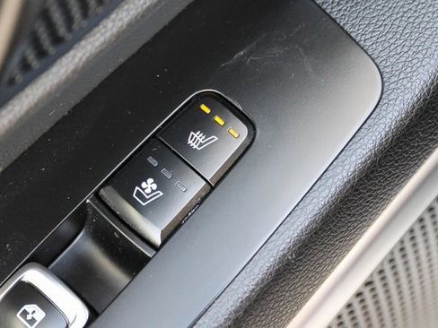 Used 2022 Kia Telluride SX w/ SX Prestige Package image 15