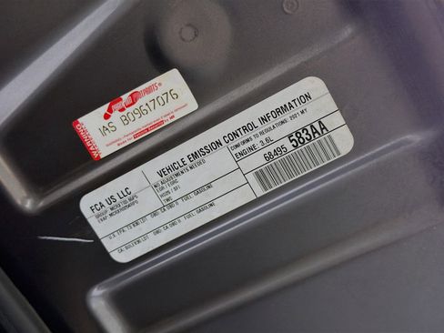 Used 2021 Jeep Grand Cherokee L Limited image 18